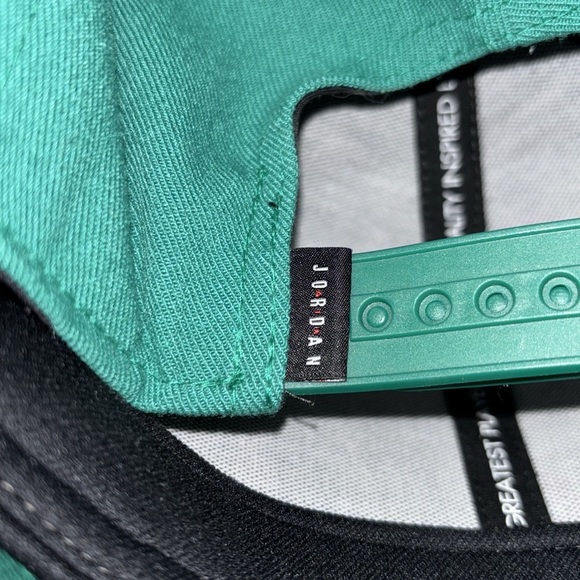 Jordan Air Jordan Embroidered Pink Jumpman Logo Snapback Baseball Hat - Picture 8 of 8